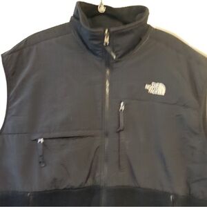 The North Face Men's Black Fleece Vest